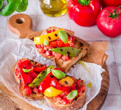 Bruschetta with grilled peppers
