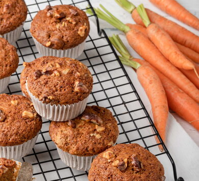 Carrot muffins with walnuts