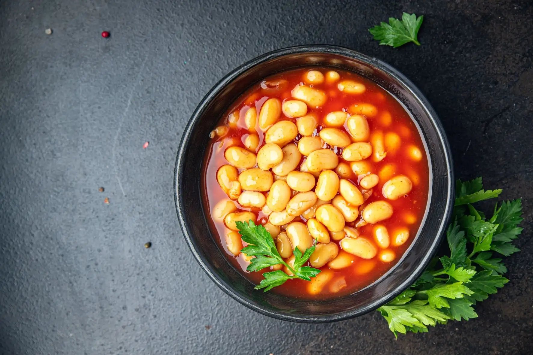 Beans in tomato sauce